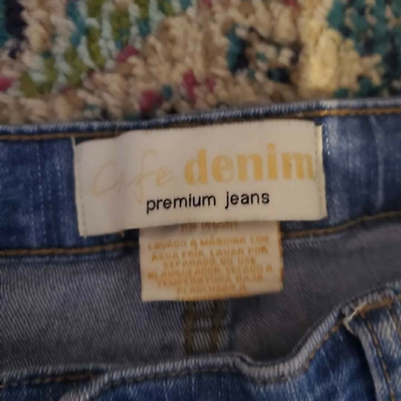 Jeans - Picture 4 of 8
